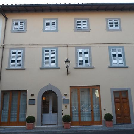 Albergo Giugni Πράτο Εξωτερικό φωτογραφία
