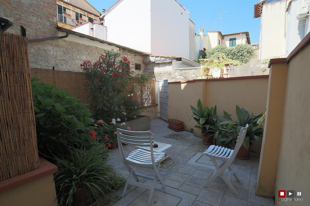 Albergo Giugni Πράτο Εξωτερικό φωτογραφία