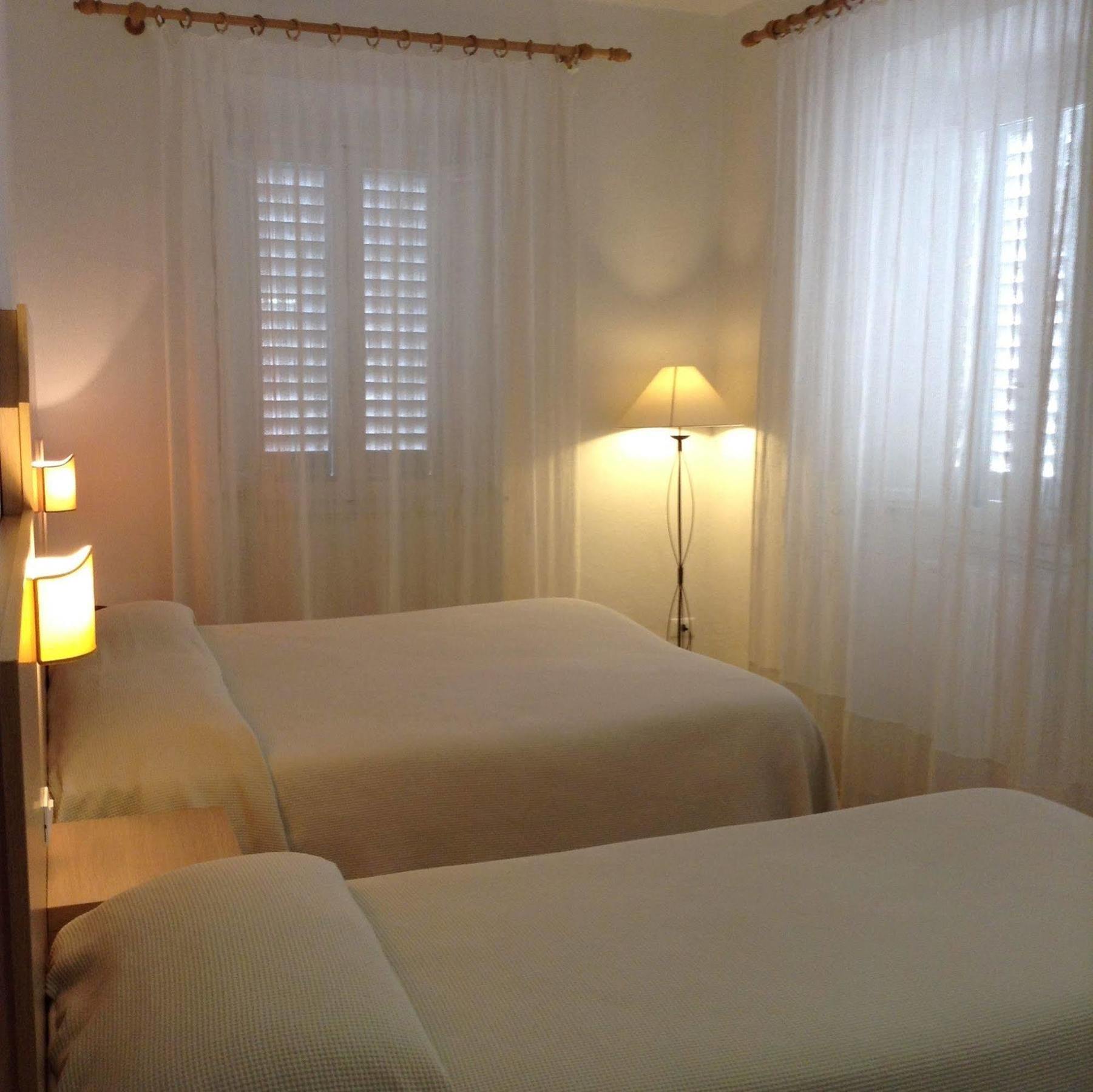 Albergo Giugni Πράτο Εξωτερικό φωτογραφία